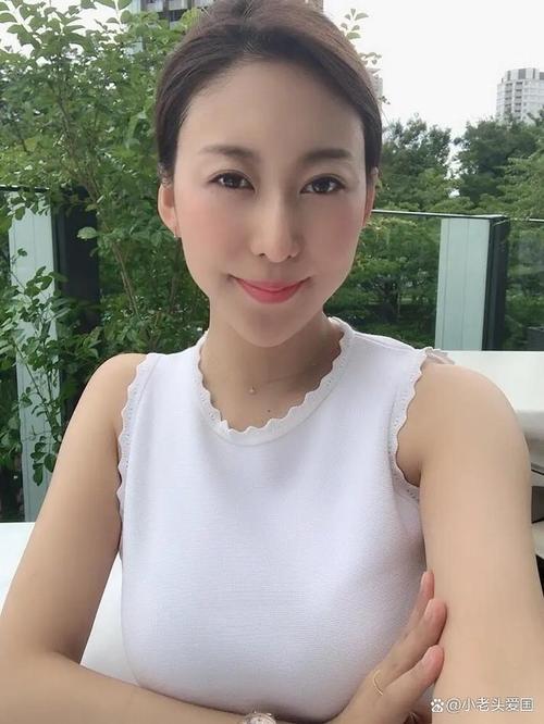 初尝人妻少妇小军诗雨的相关介绍