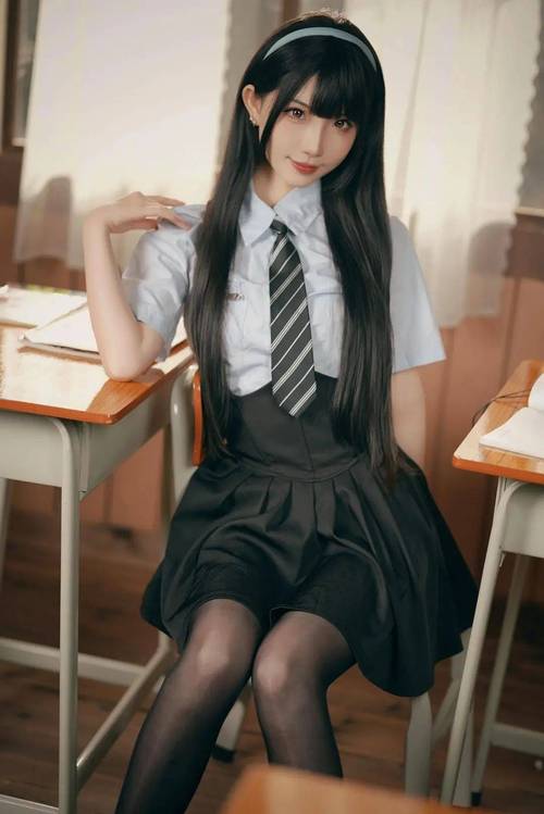 18女生免费观看的相关介绍