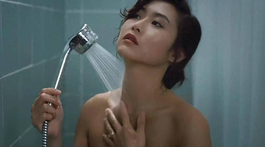 根据您的需求，为您生成一个SEO标题：  
**榴莲视频App在线18观影指南：高能福利资源与热门频道推荐**  

（包含长尾关键词：榴莲视频App在线18、高能福利资源、热门频道推荐）