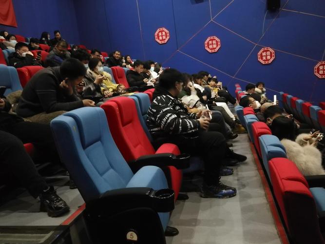 亚洲少妇一区二区在线：高清观看资源推荐，热门专区精选，私密观影体验