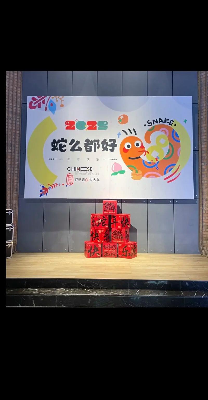 被按摩师抚摸的高清的相关介绍