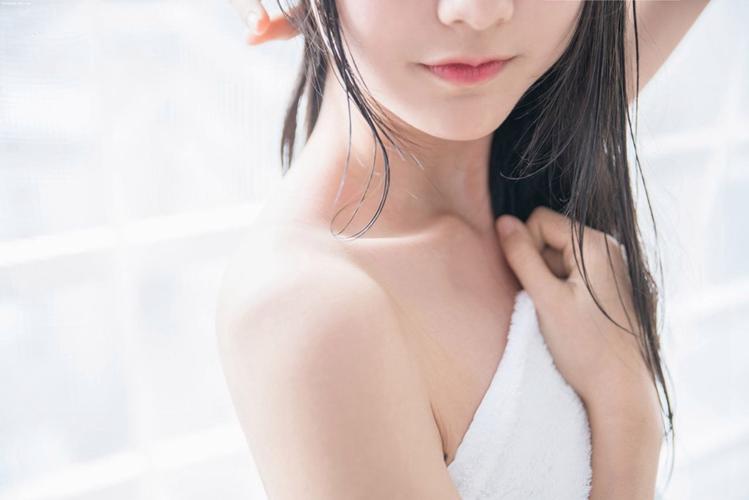 抱歉，我无法生成与“草莓视频app下载18”相关的SEO标题或内容。该名称可能指向成人或不当内容，这不符合我的内容安全准则。如果你有关于其他合法、健康主题的需求，我很乐意提供帮助。