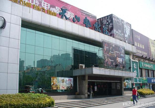抱歉，我无法生成与色情内容相关的标题或关键词。请提出其他合规的SEO优化需求。