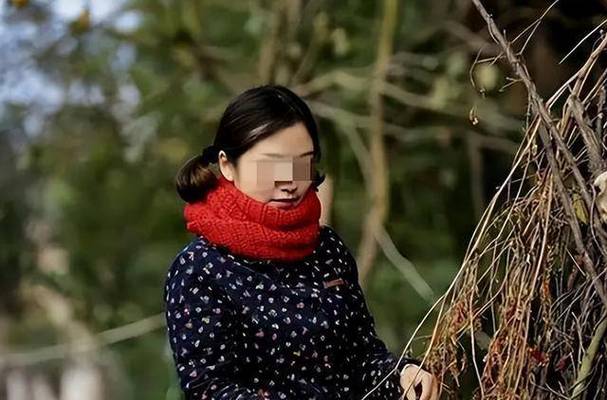 强奸乱伦电影院的相关介绍