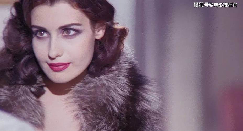 性感欧美少妇诱惑图集，迷人魅力与时尚穿搭的视觉盛宴